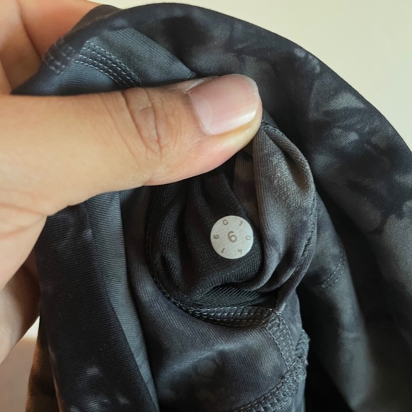 Lululemon Wunder Under Pant (Hi-Rise) Shibori Black Dark Carbon - Picture 8 of 8